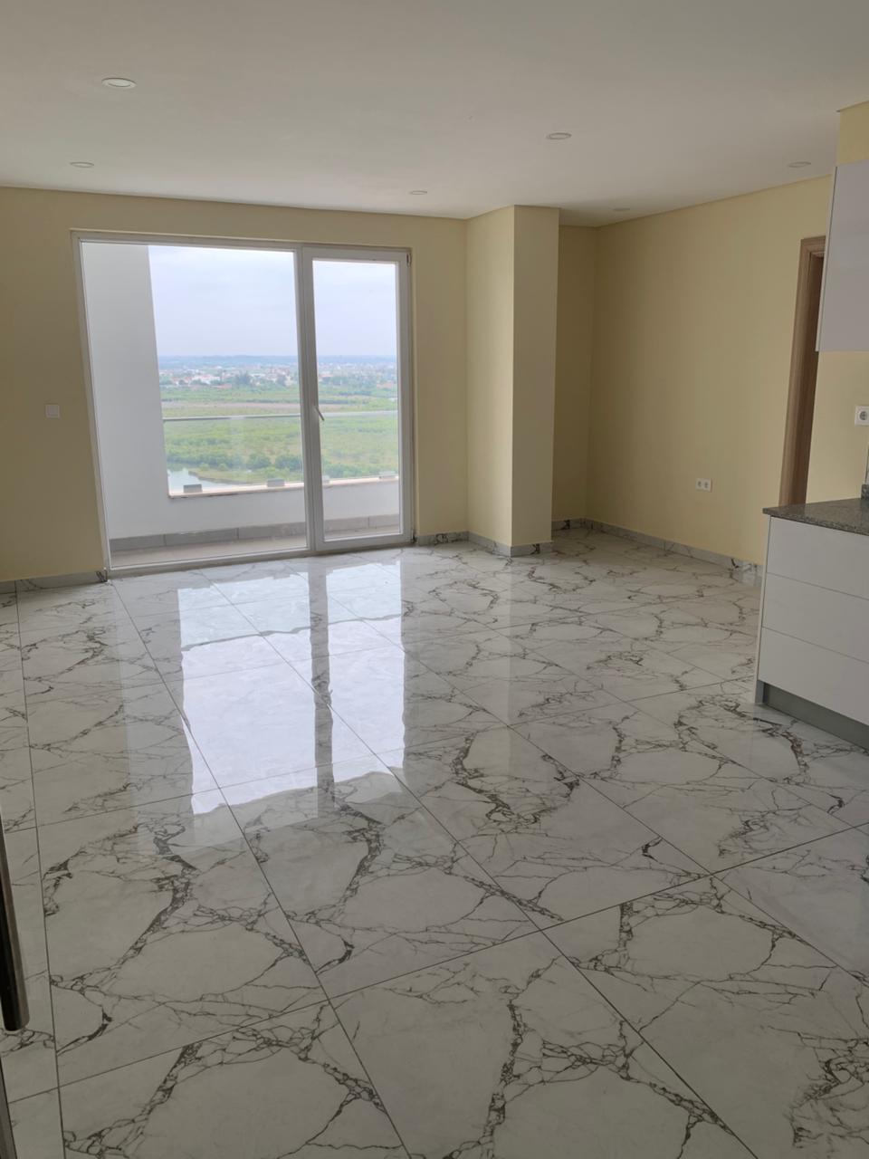 ARRENDA SE APARTAMENTO T1 NO DECO ASSUS