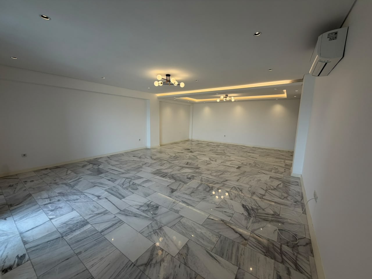 ARRENDA SE APARTAMENTO T3 NO CONDOMINIO PALMAR