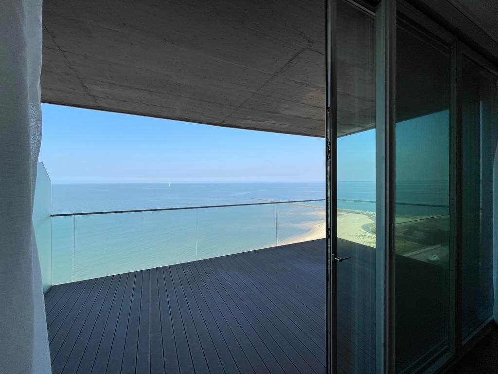 Apartamento T4 de Luxo com Vista Mar — Zen Residence — Av. Marginal, Maputo